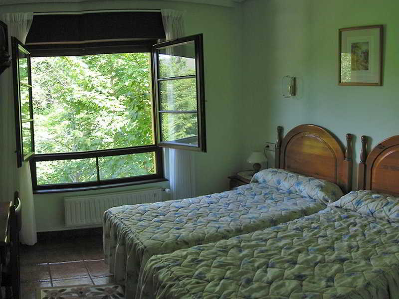 Hotel Benzua Villanueva de Ardisana Oda fotoğraf